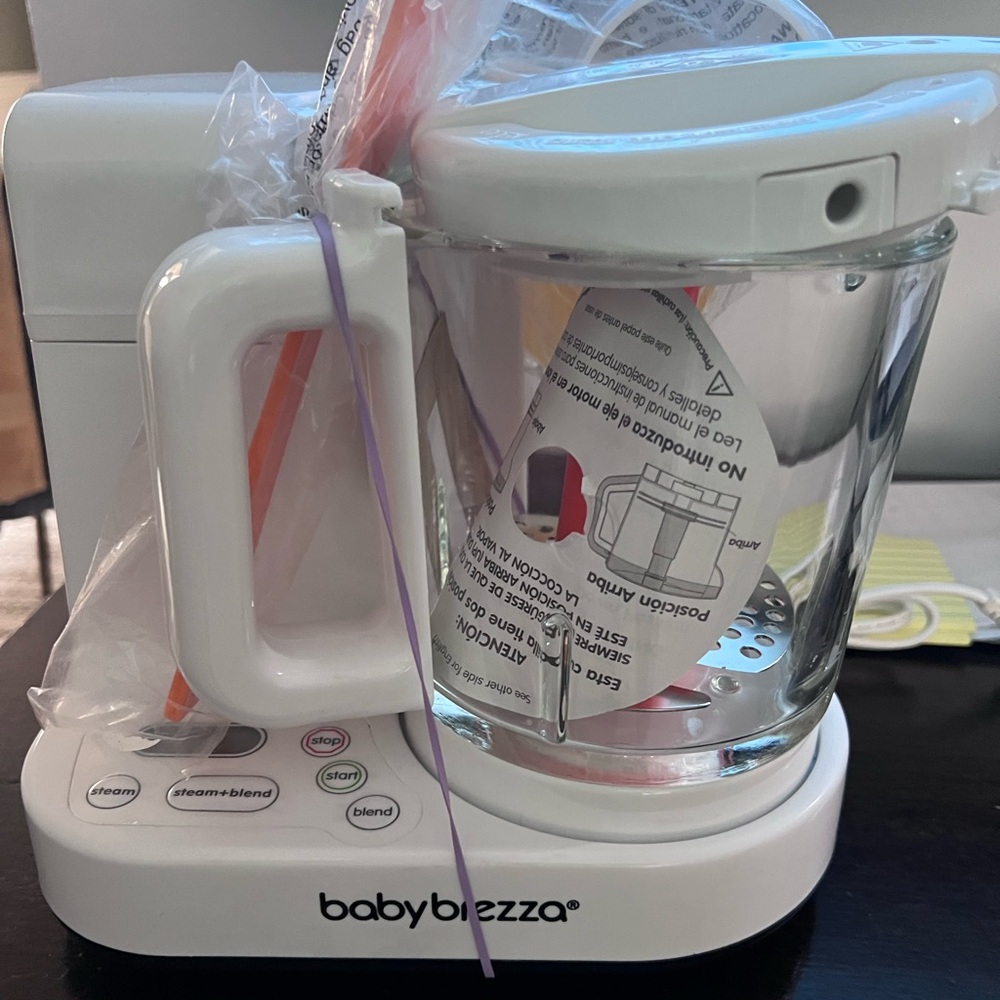 Baby brezza food steamer and blender